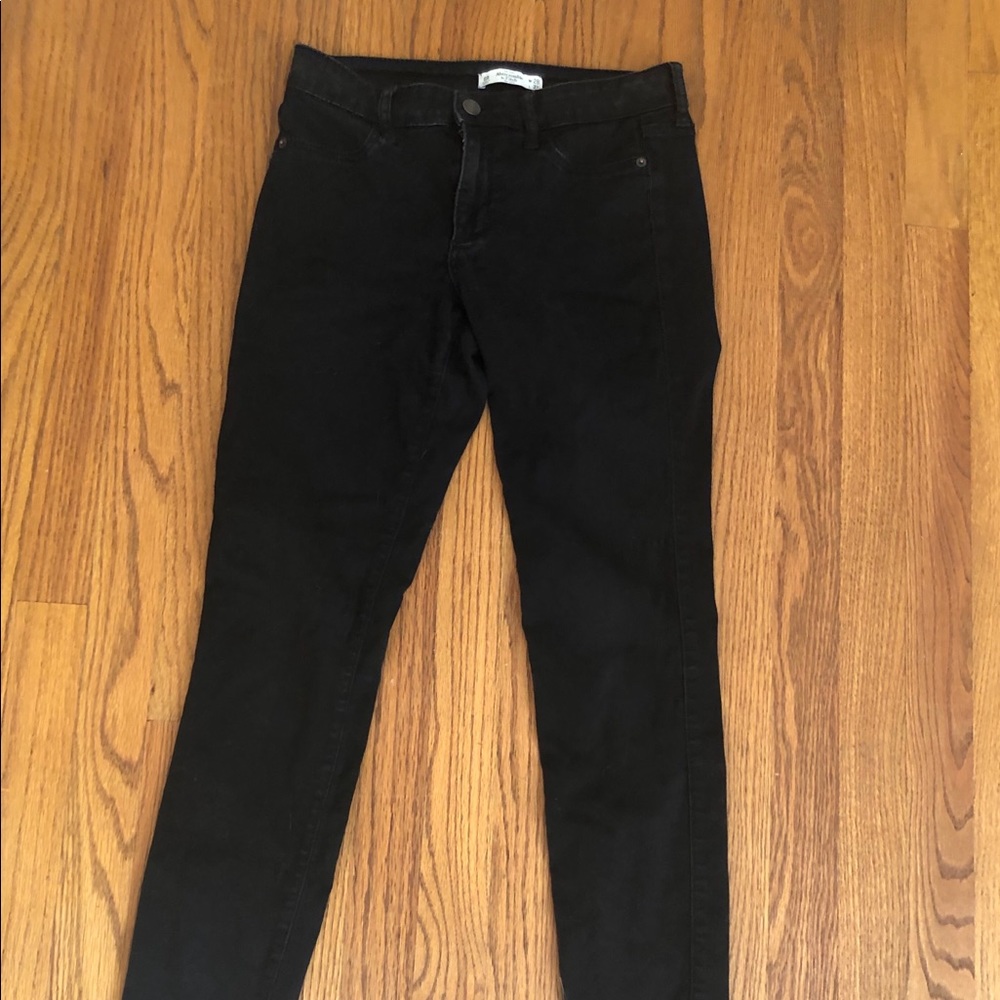 Abercrombie & Fitch Black Jegging size 6R.